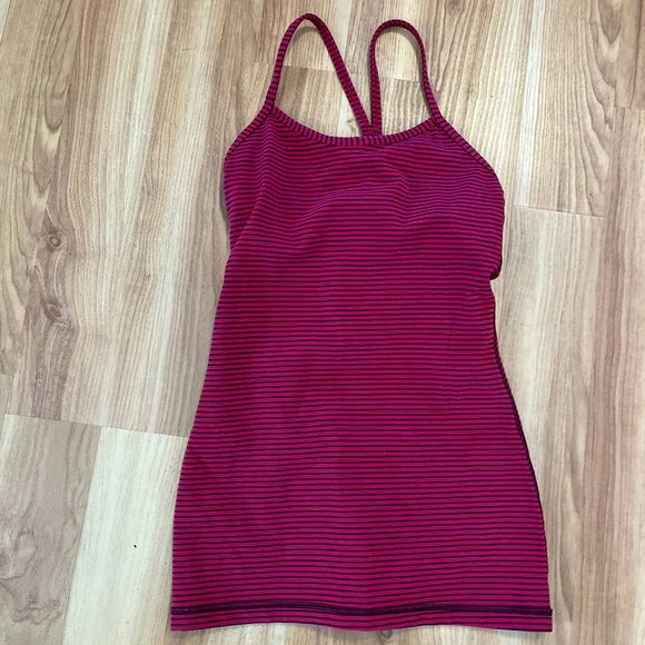 Lulu lemon Red Striped Power Y Tank Top Sz 2